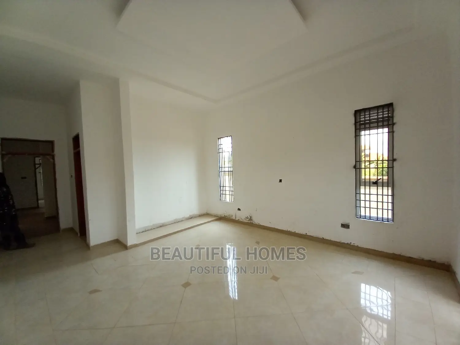 Furnished 4bdrm House in Kira for Sale