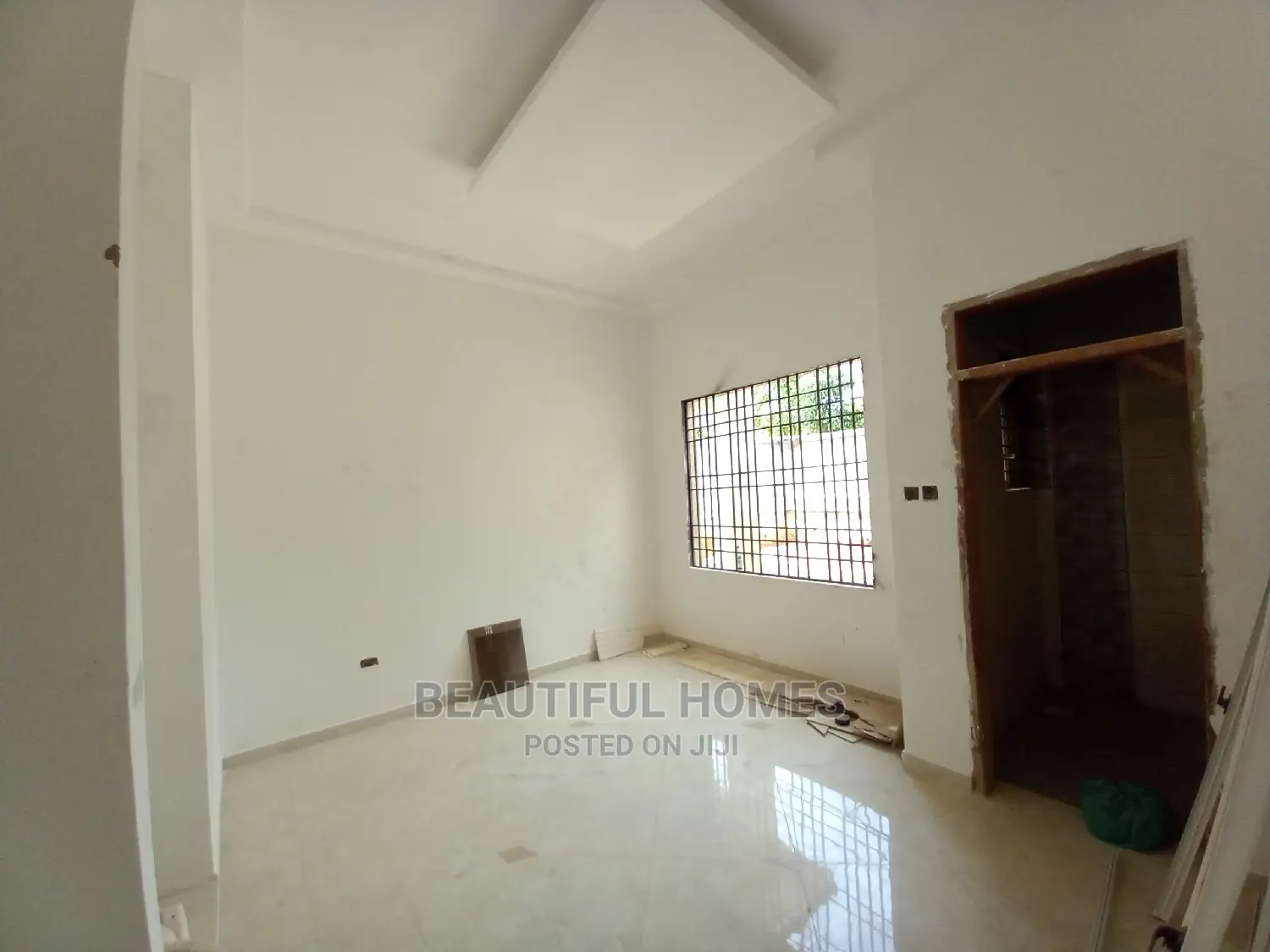 Furnished 4bdrm House in Kira for Sale