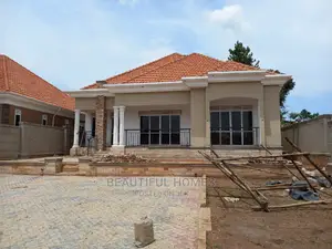 Furnished 4bdrm Maisonette in Kira for Sale