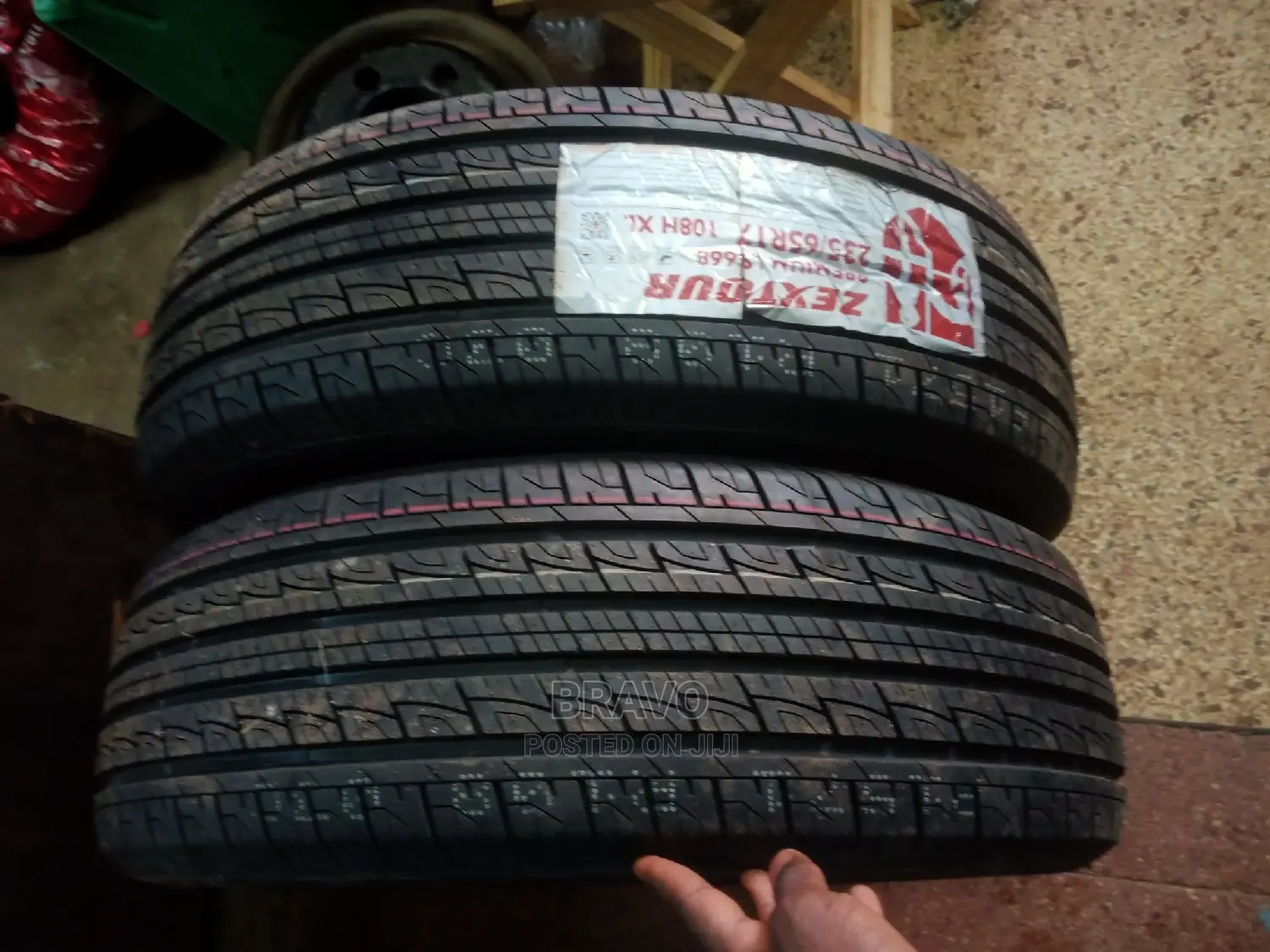 235/65r17 Zextour Tire