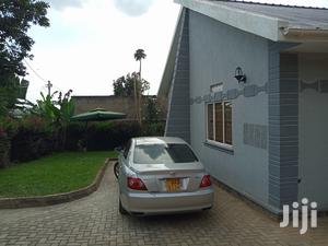 Kirinya, Tarmacked Neighbourhood Posh Spacious House