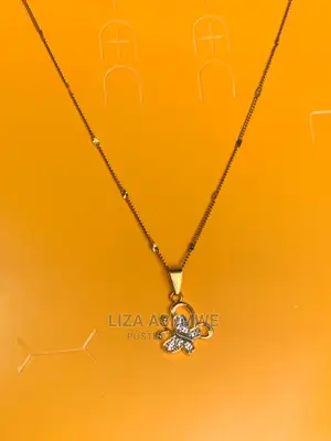 Simple Lady’S Necklaces Available