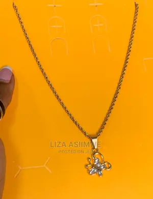 Simple Necklaces Available for the Ladies