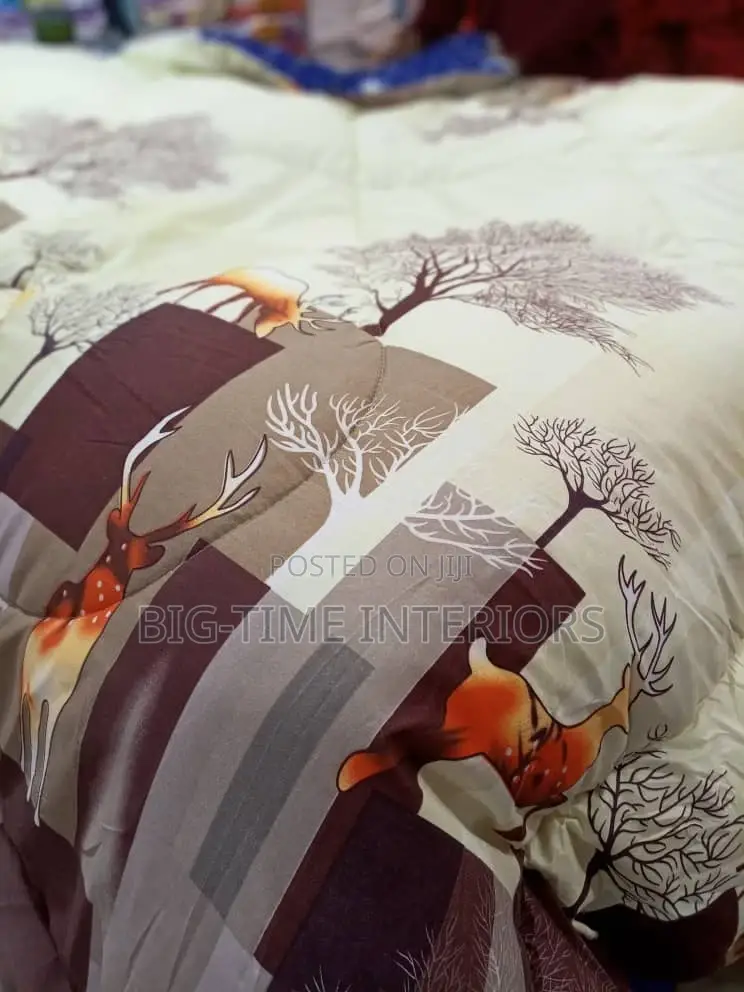 4pieces Bedcover/ Duvet Size 5*6