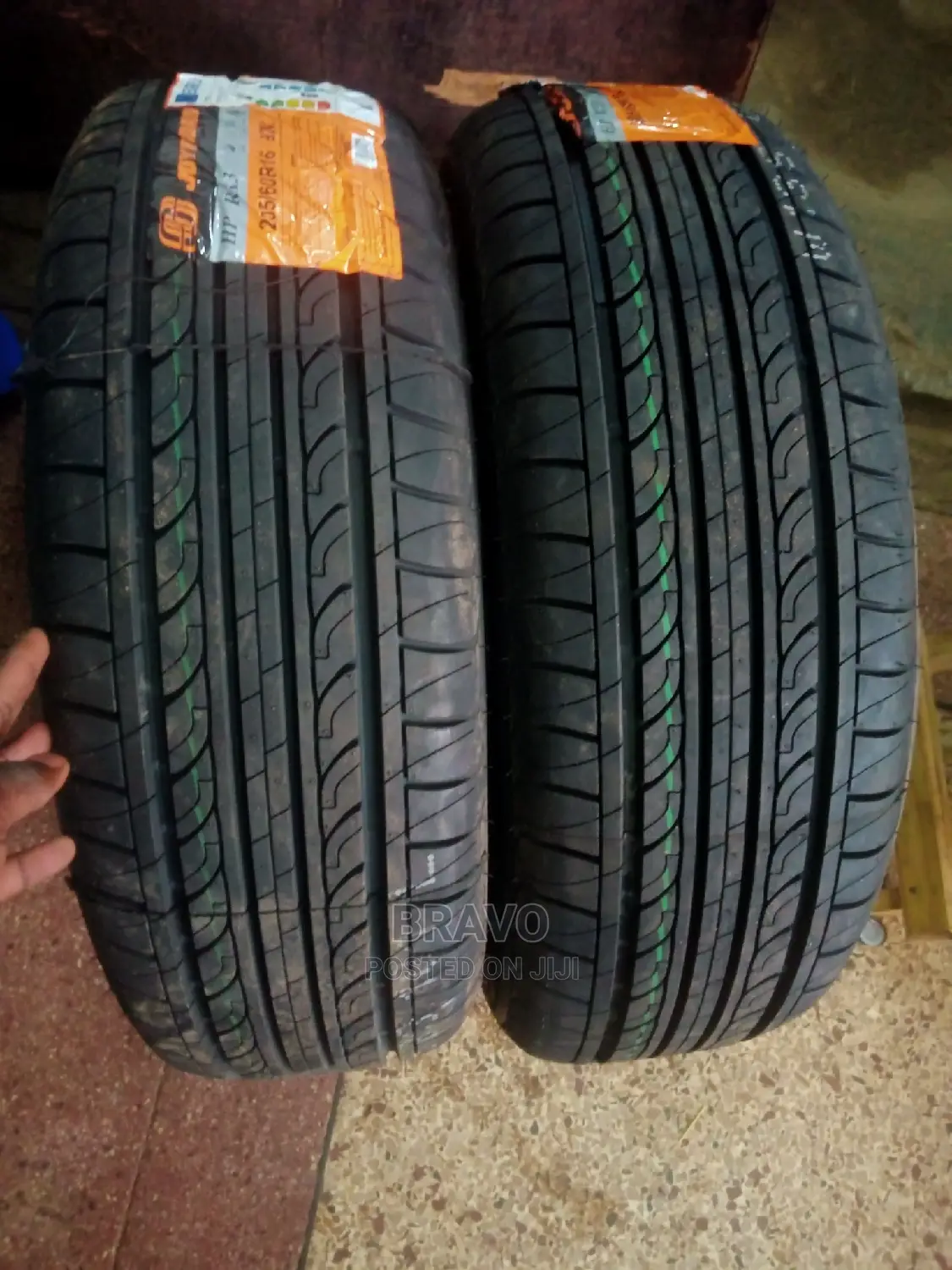 205/60r16 Tire