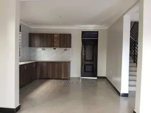 6bdrm Block of Flats in Makindye for Sale