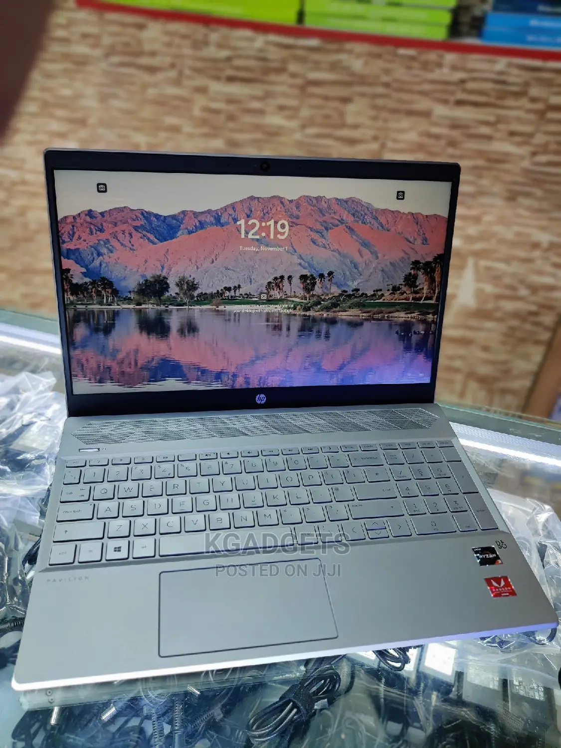 Laptop HP Pavilion 15 4GB AMD Ryzen 3 SSD 128GB