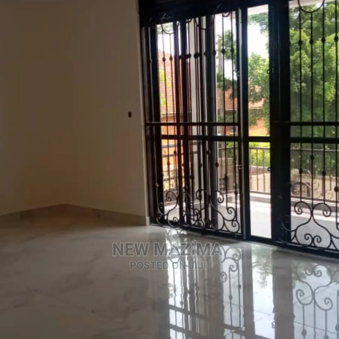 5bdrm House in Muyenga, Division a for Sale