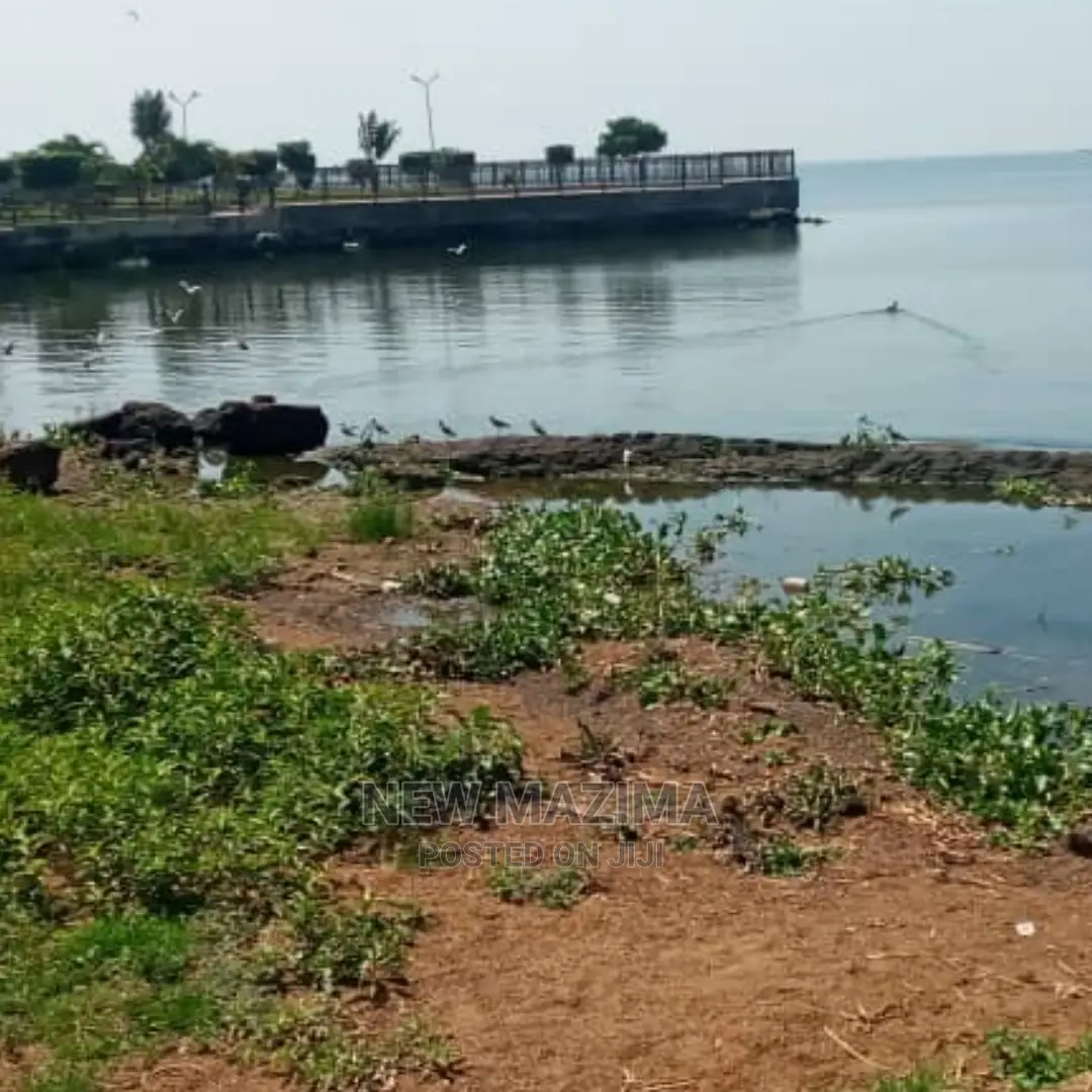 Two Acres Beginning From the Lake on Quicksale in Busabaala