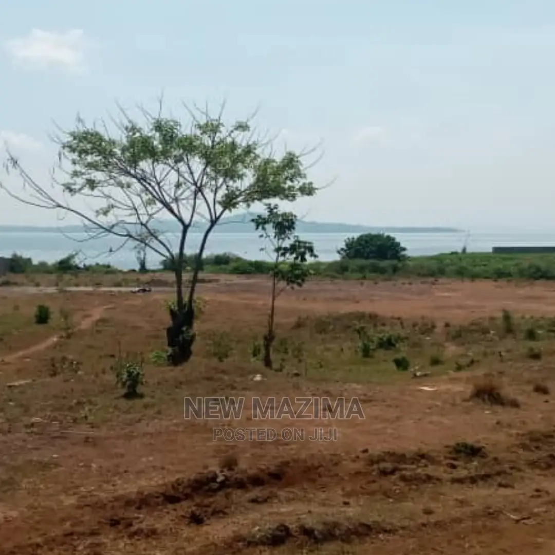 Two Acres Beginning From the Lake on Quicksale in Busabaala