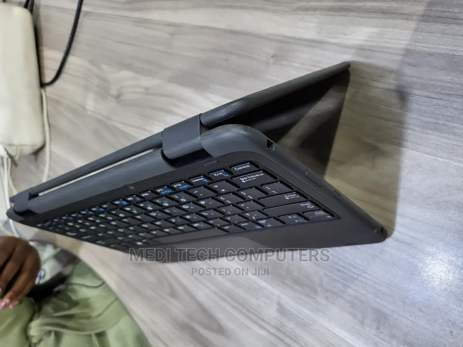 Laptop Dell Latitude 3189 4GB Intel Celeron SSD 128GB