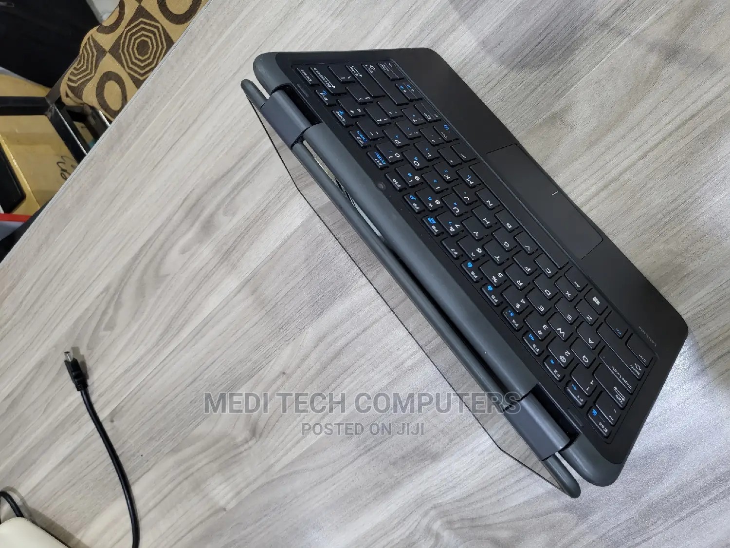 Laptop Dell Latitude 3189 4GB Intel Celeron SSD 128GB