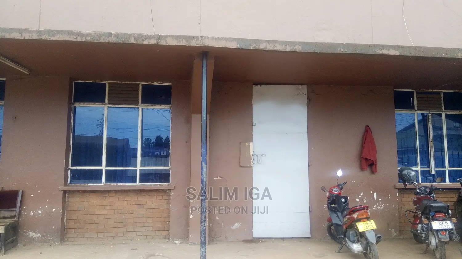 Showroom on Market
