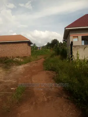 Plot on Sale 50x50ft at 20m Ugx Lukwanga Town