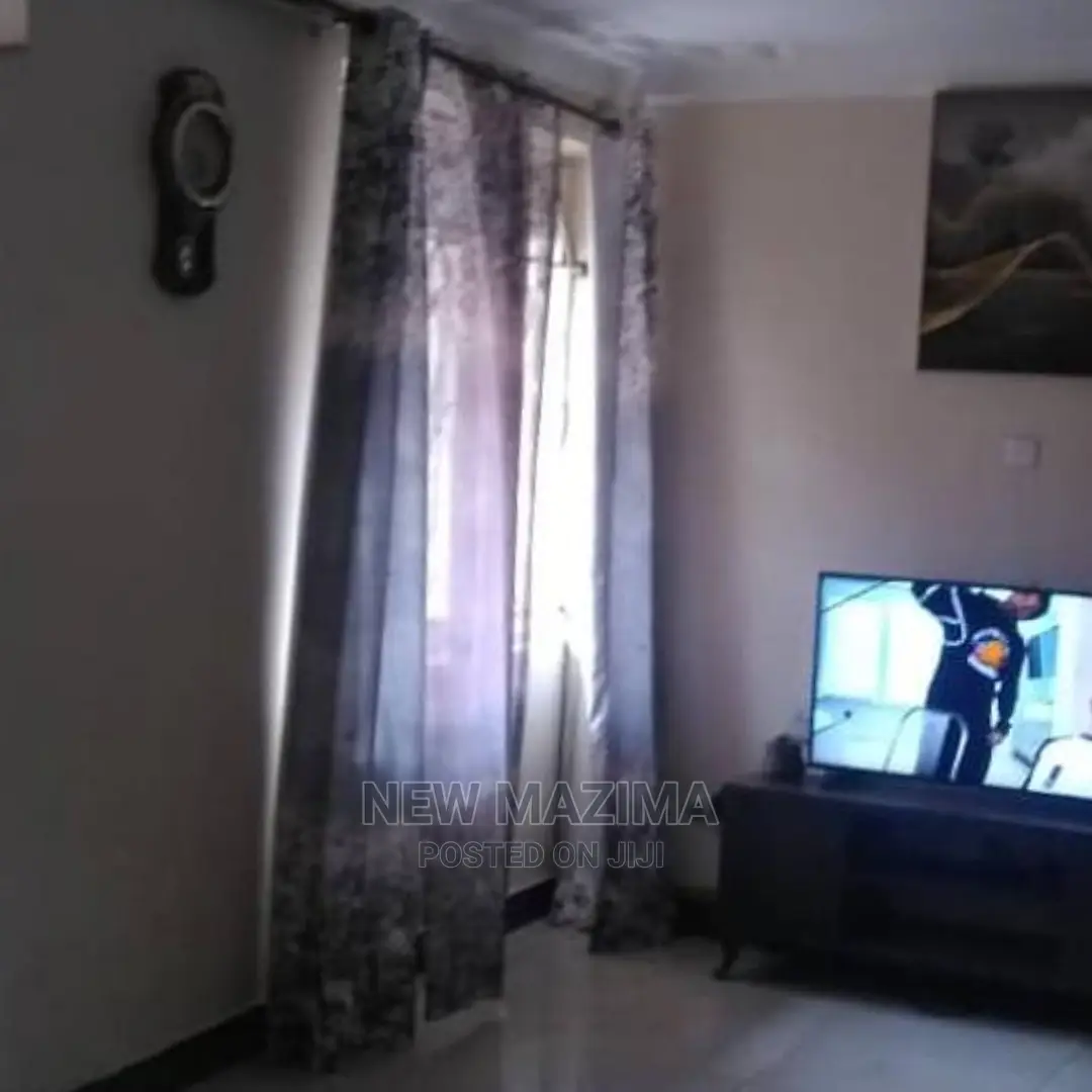 5bdrm House in Jomayi Nalumunye, Division a for Sale
