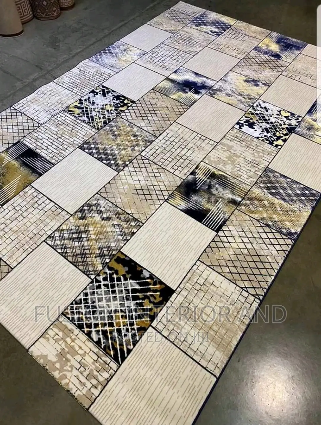 Center Carpets