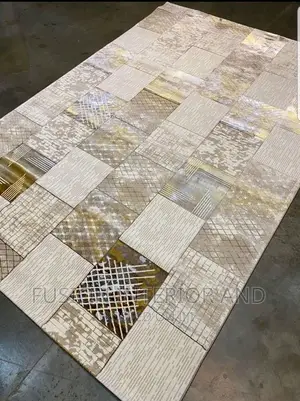 Center Carpets