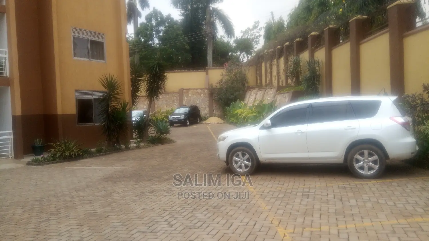 3bdrm Block of Flats in Kololo Property, Central Division for Rent