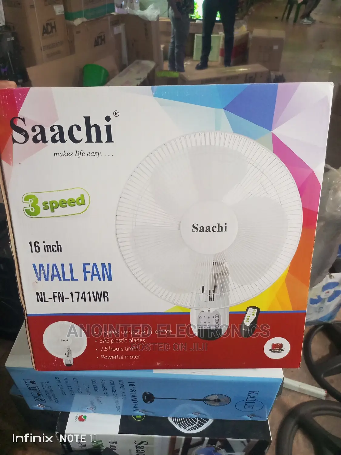 Wall Fans Sach With a Remote