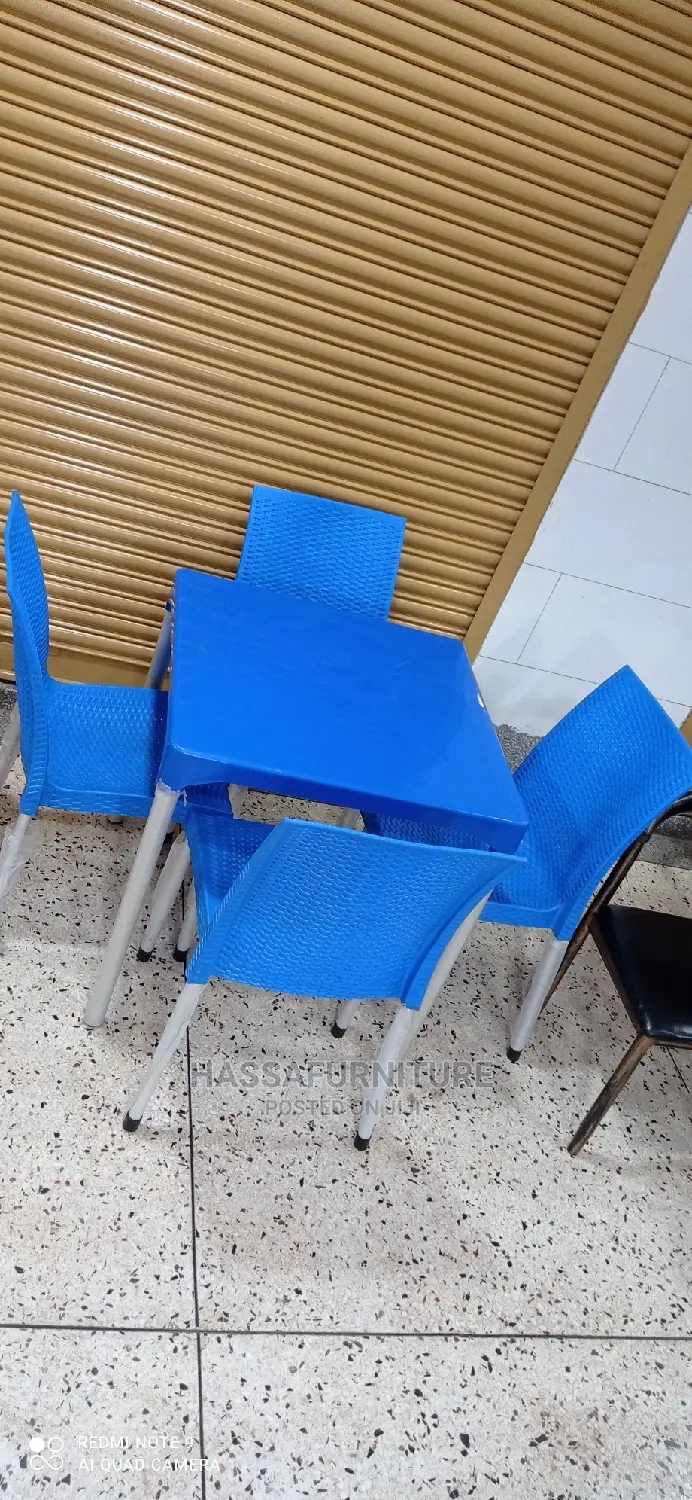 Restaurant Set 4seaters Brand New