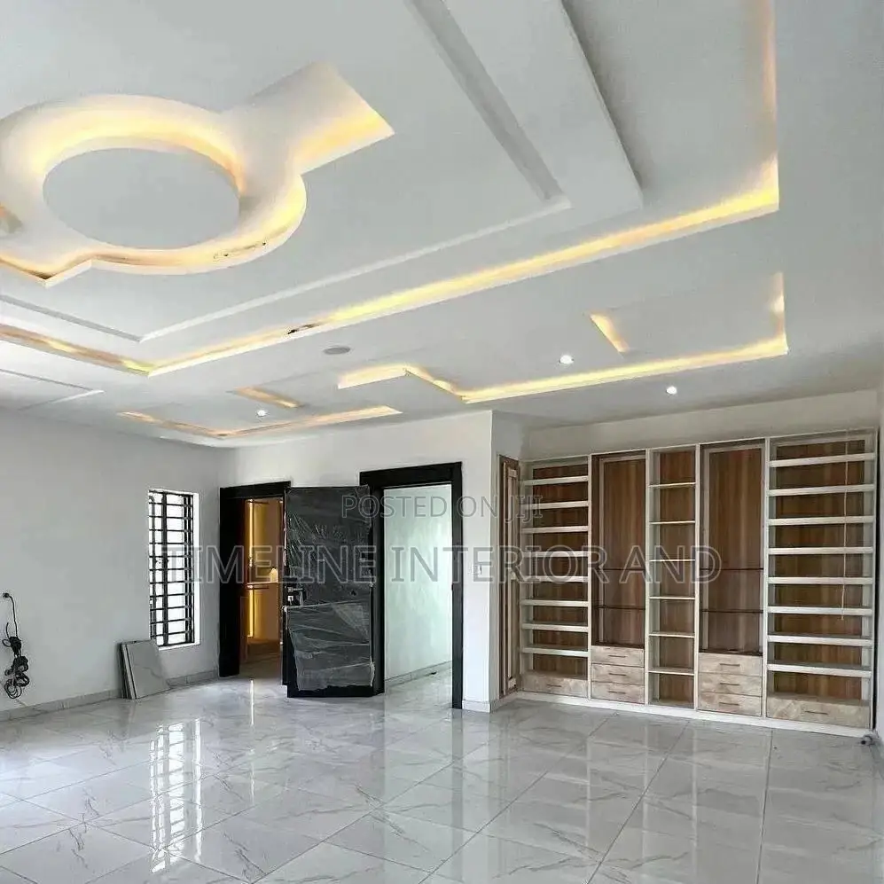 Luxurious Gypsum Ceiling.
