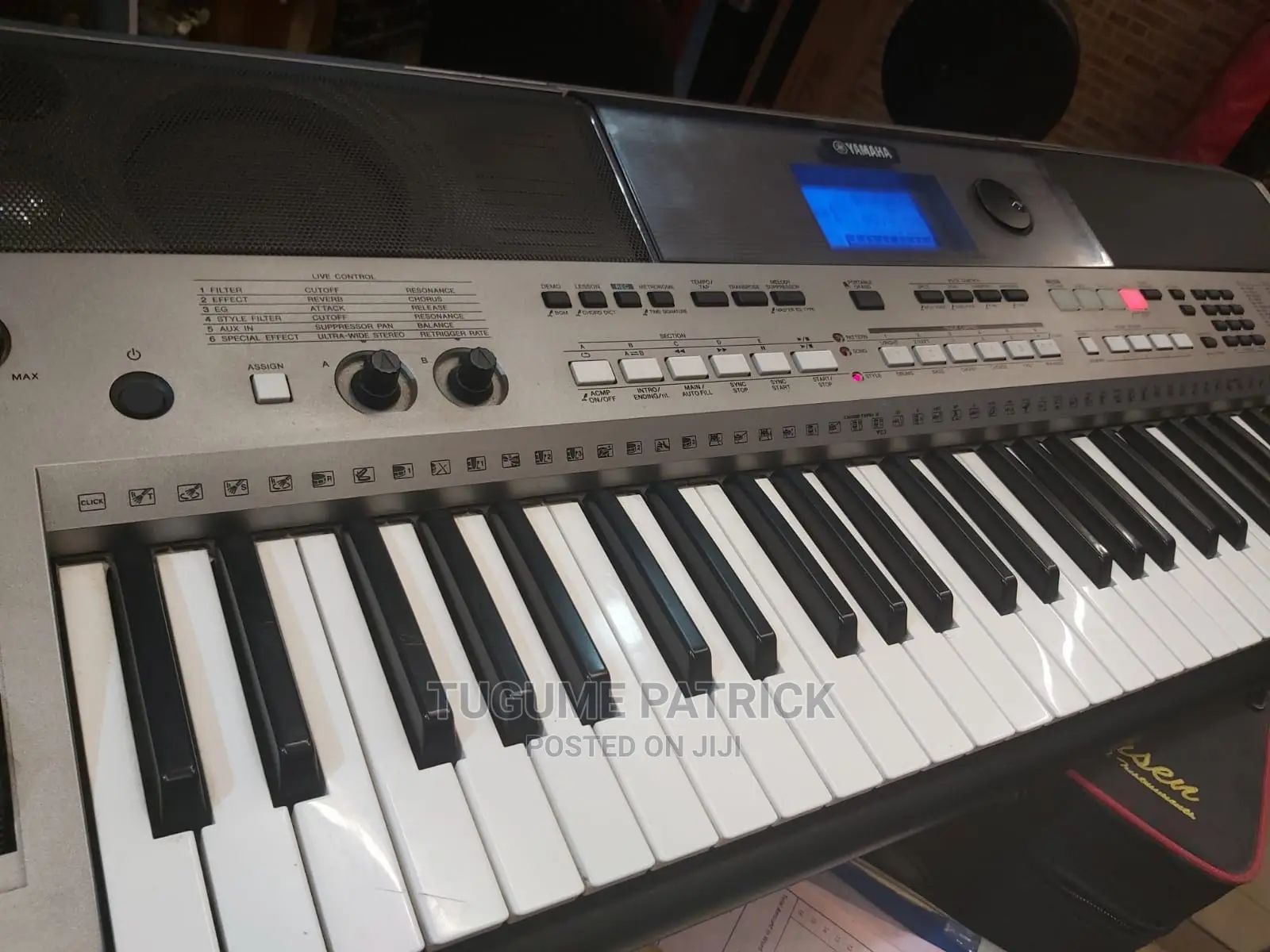 Yamaha Keyboard PSR E443
