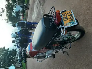 Bajaj RE 2016 Black