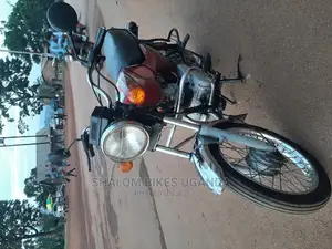 Bajaj RE 2016 Black