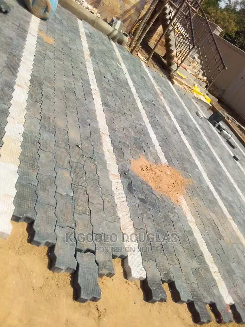 Compound Paving