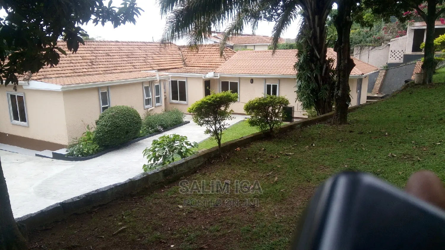 4bdrm Bungalow in Kololo Property, Central Division for Rent