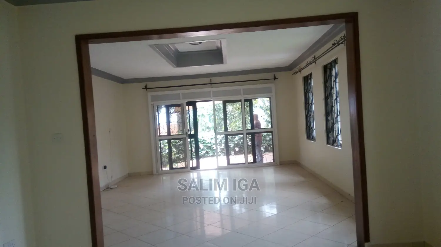 4bdrm Bungalow in Kololo Property, Central Division for Rent
