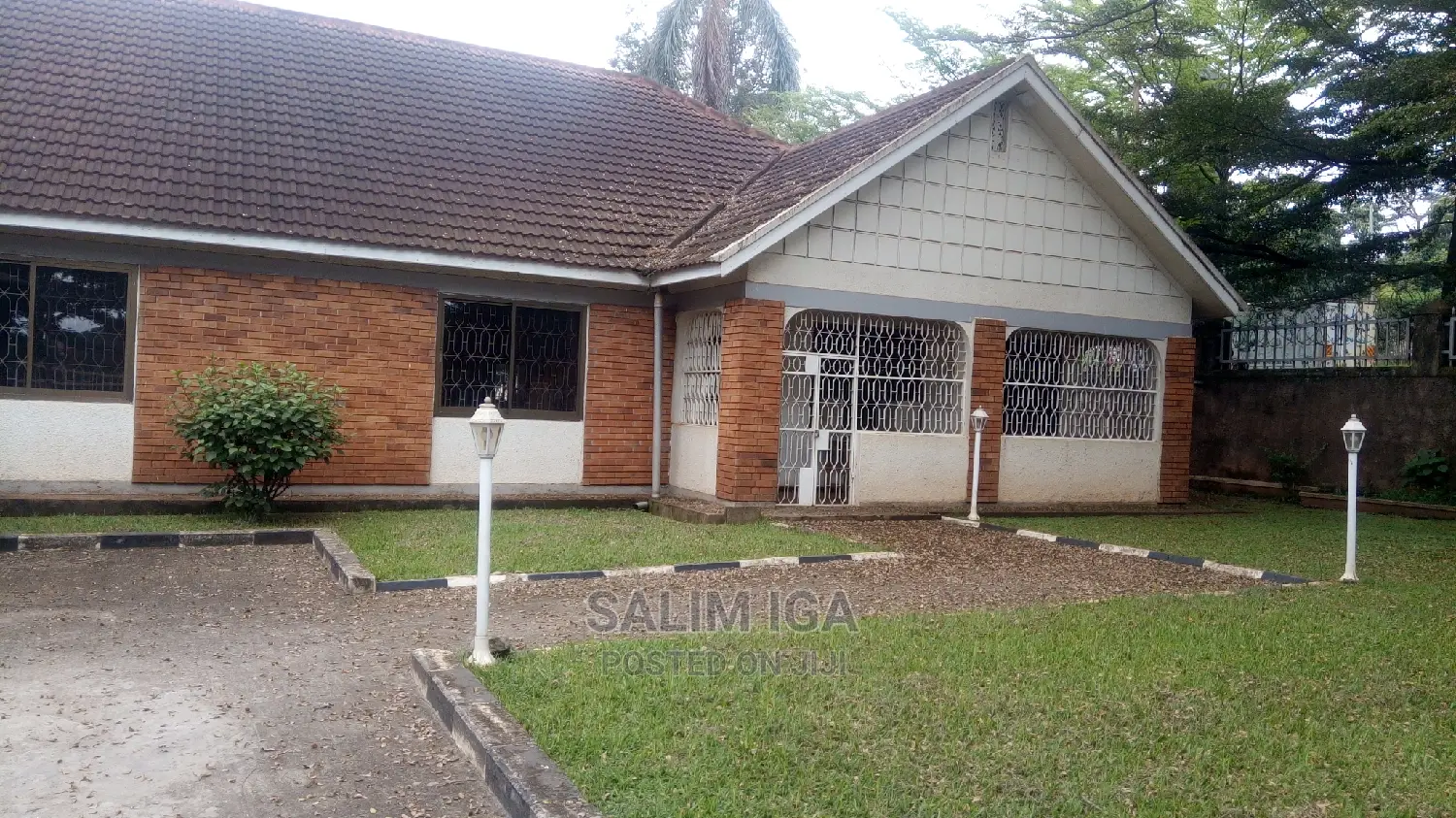 4bdrm Bungalow in Kololo Property, Central Division for Rent