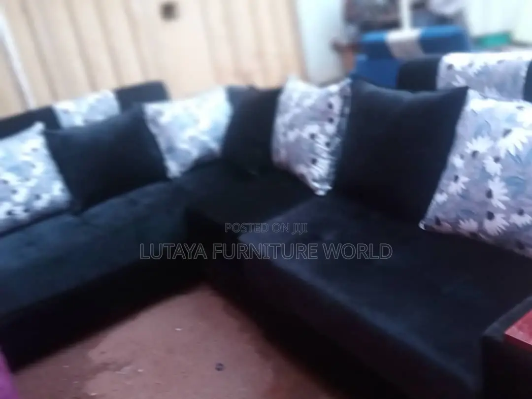Sofas for Sale in Good Materials