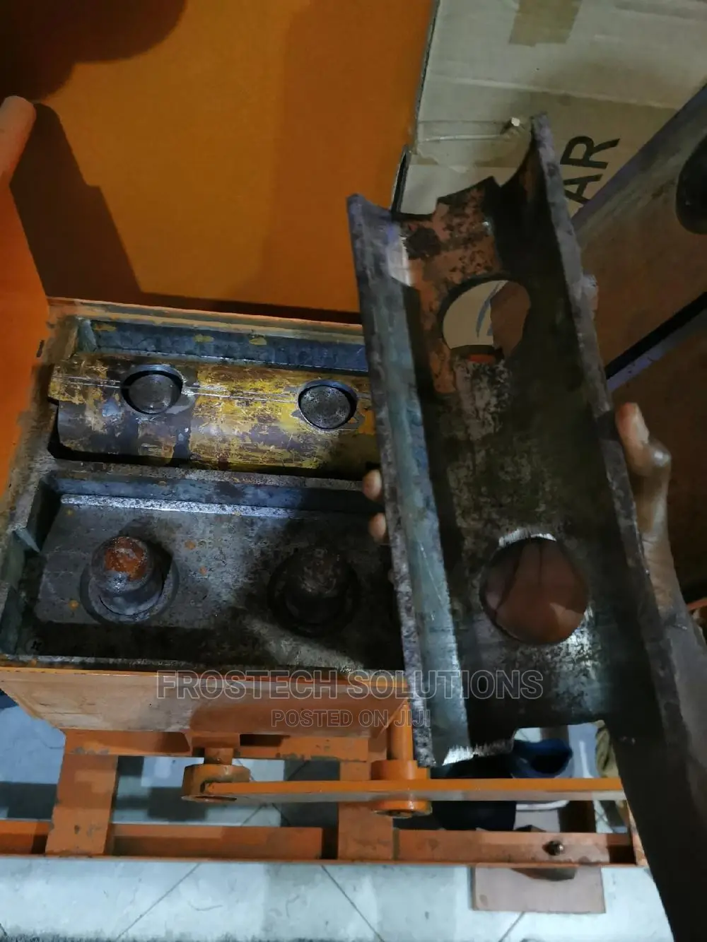 Double Interlocking Hollow Brick Machine