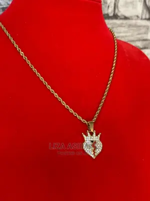 Men’S Simple Necklaces Available