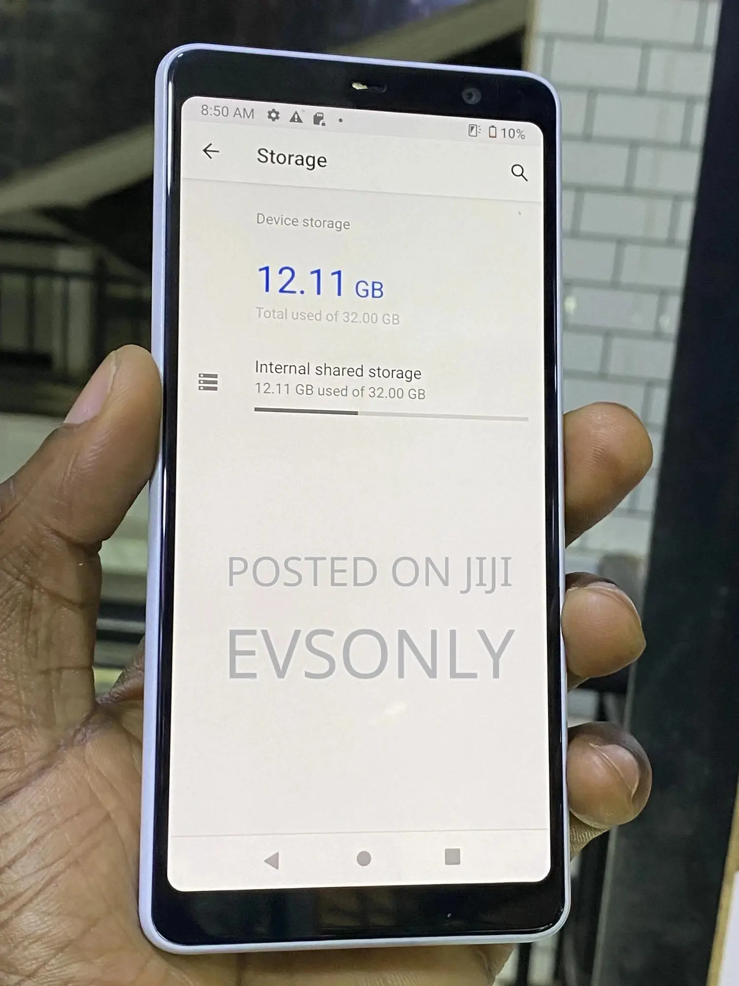 Fujitsu Arrow Be3 F-02L 32 GB Silver