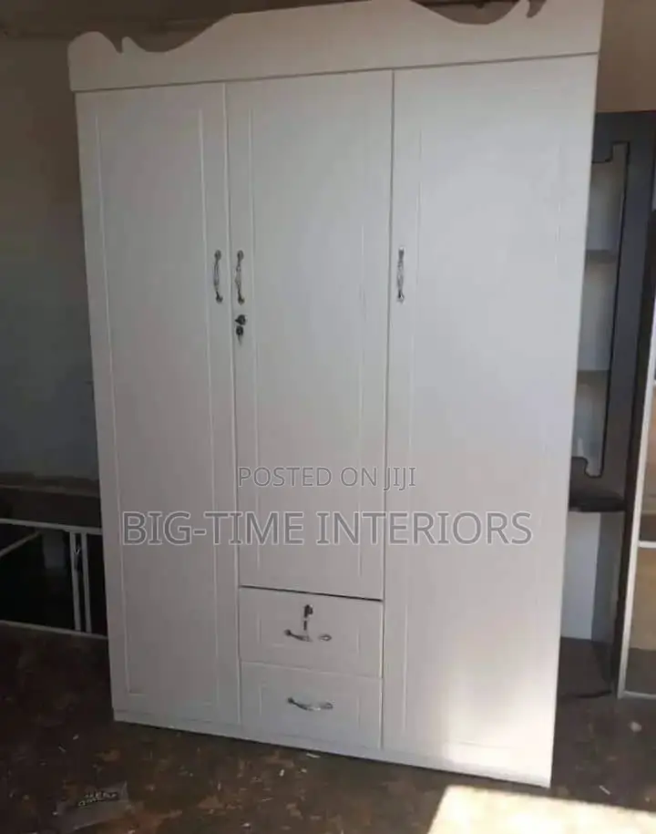 White Triple Wardrobe 4*6 Feet