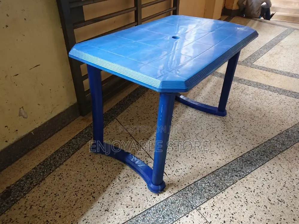 Plastic Rectangular Table