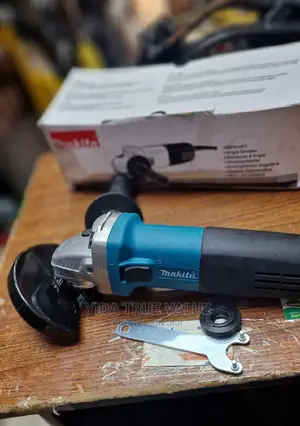 Makita Grinder M10