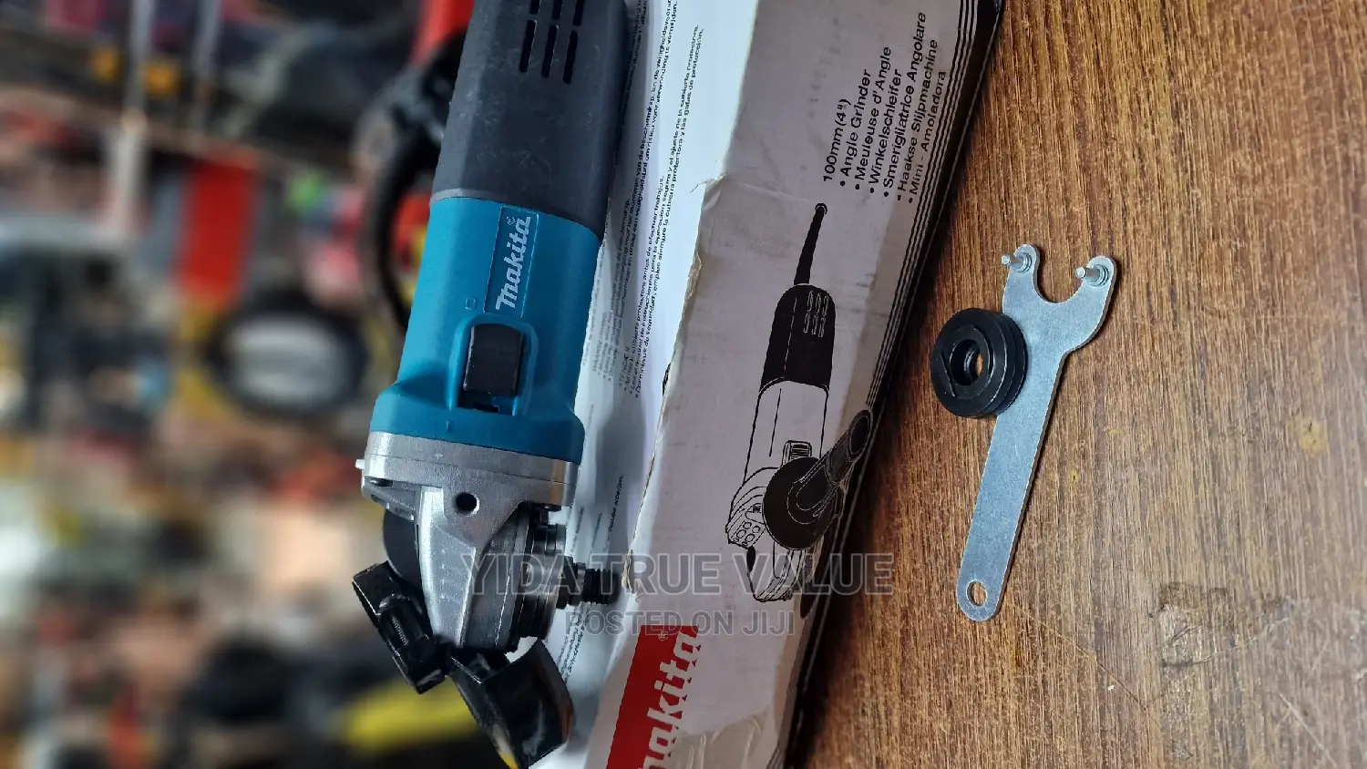 Makita Grinder M10