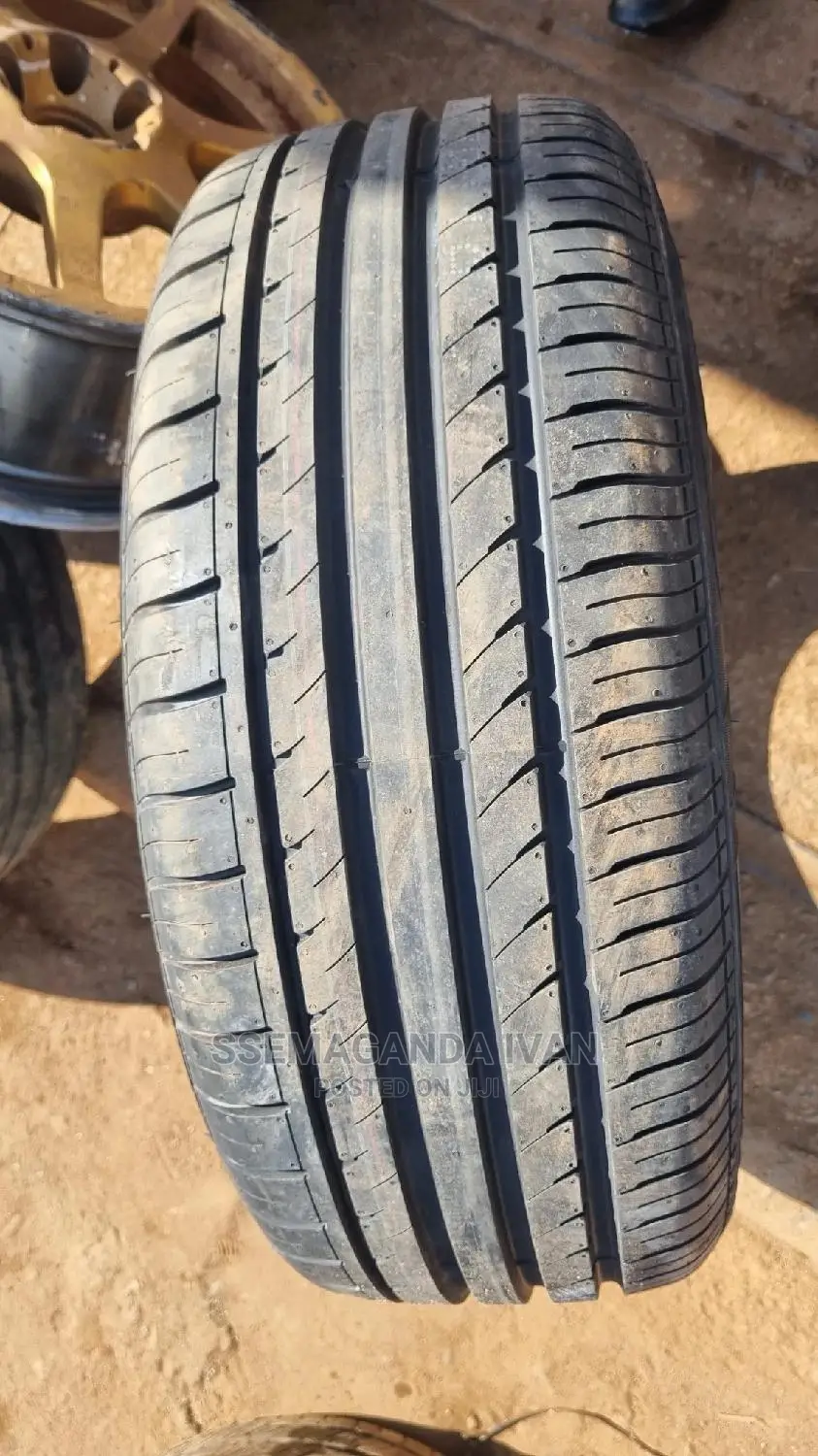215/55r17 Gt Champiro
