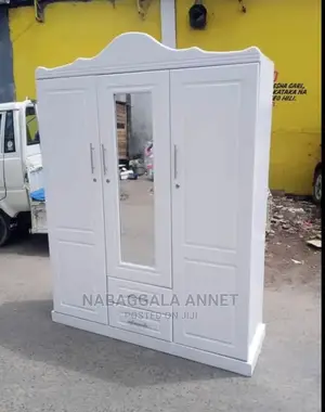 Photo - White Triple Wardrobe 4*6 Feet