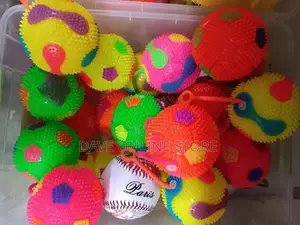 Flashing Light Up Kids Balls .
