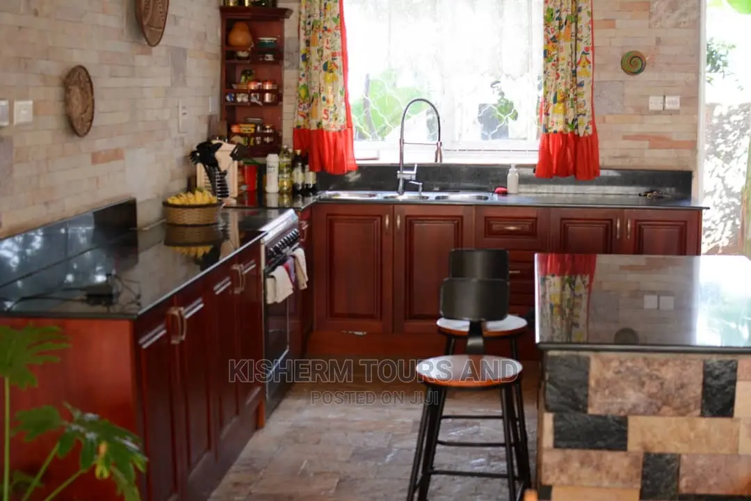 Furnished 1bdrm Apartment in Lweza Estate, Makindye for Rent