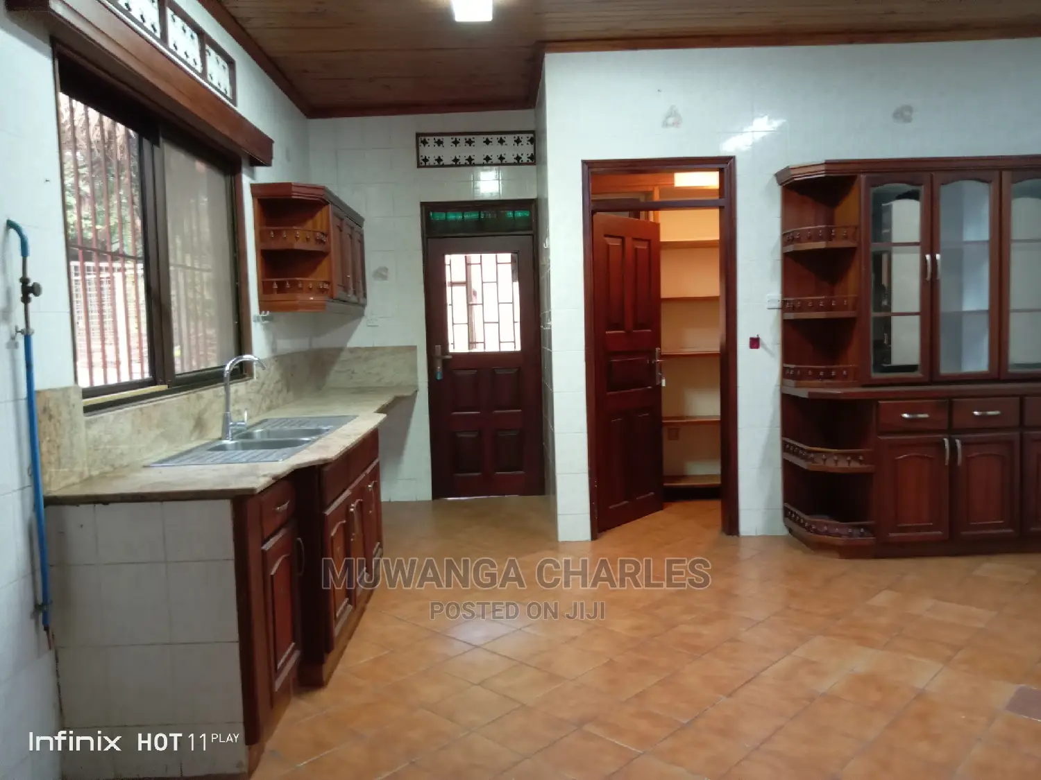 5bdrm Bungalow in Fs Properties Ltd, Central Division for Rent