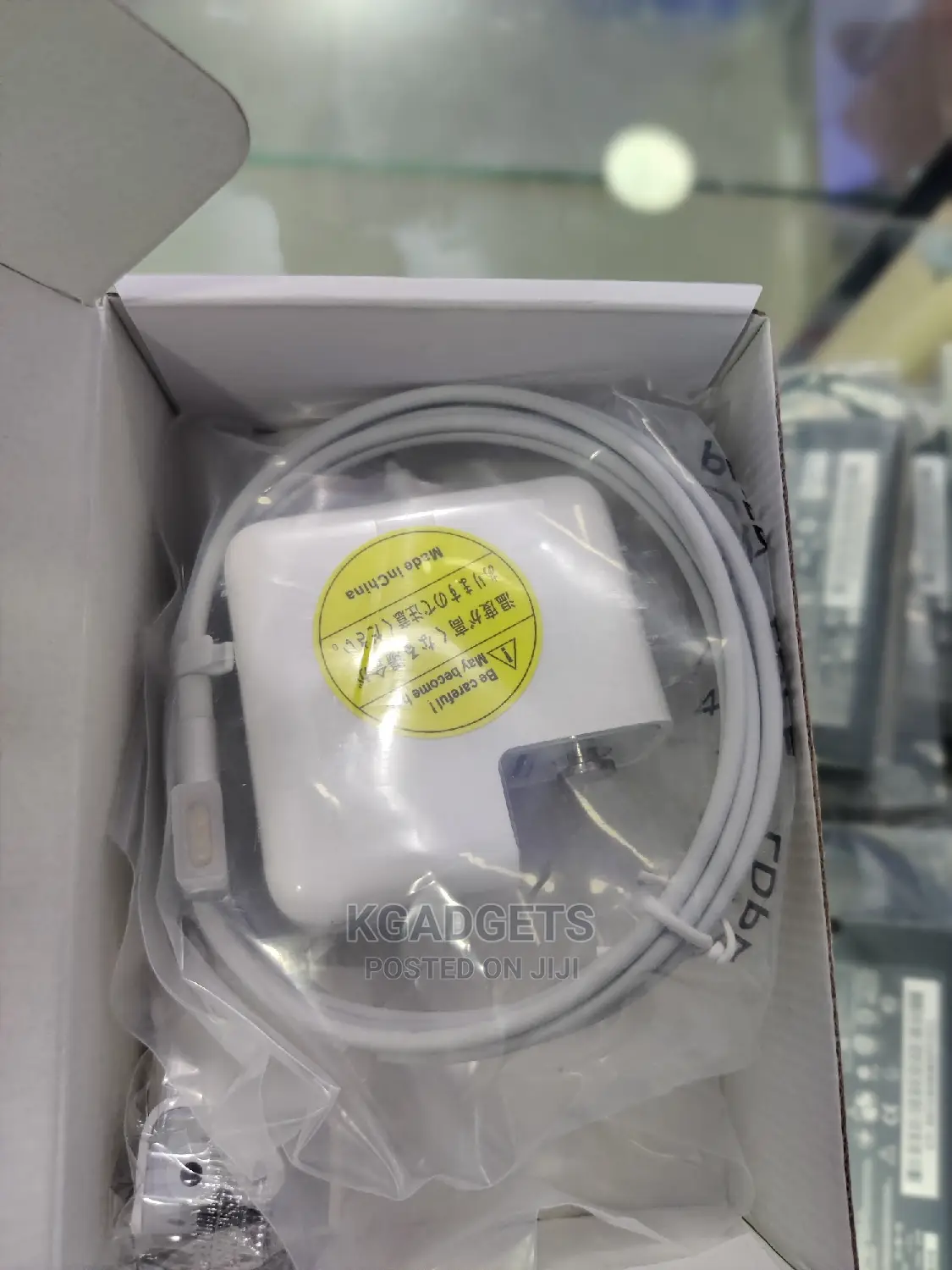 Apple 85W Magsafe Power Adapter