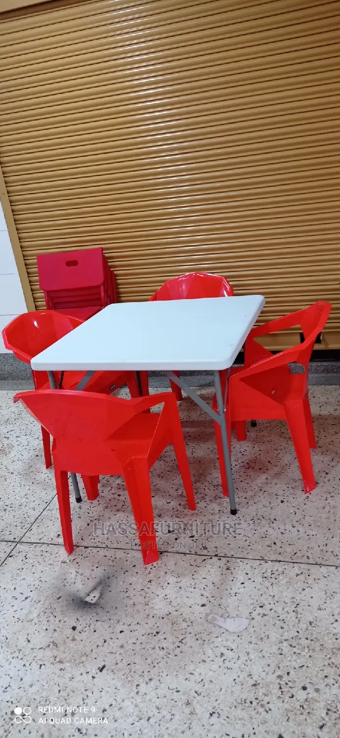 4seaters Foldable Restaurant Set