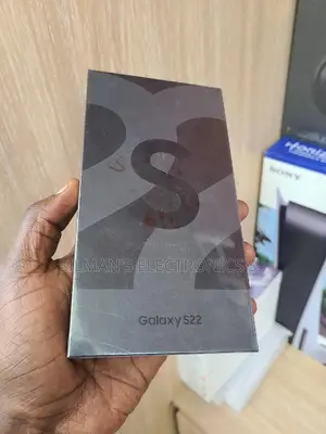 New Samsung Galaxy S22 5G 256 GB Black