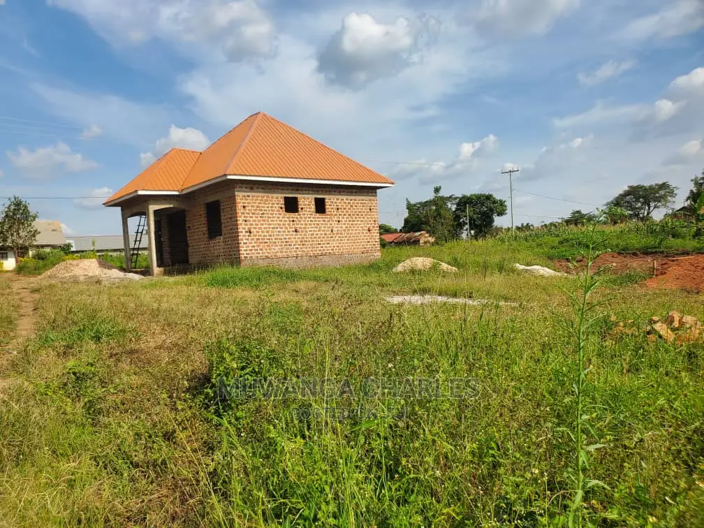 25decimals Plot of Land for Sale at Buwate