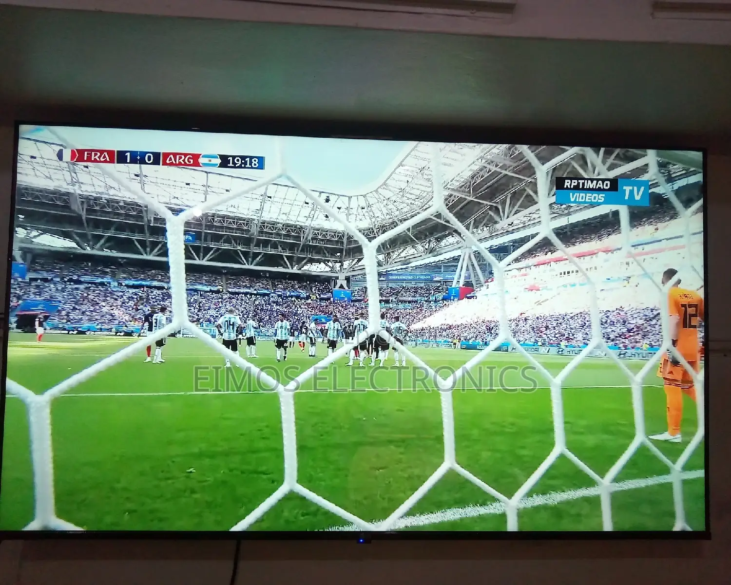 70 Inches LG Smart TVS